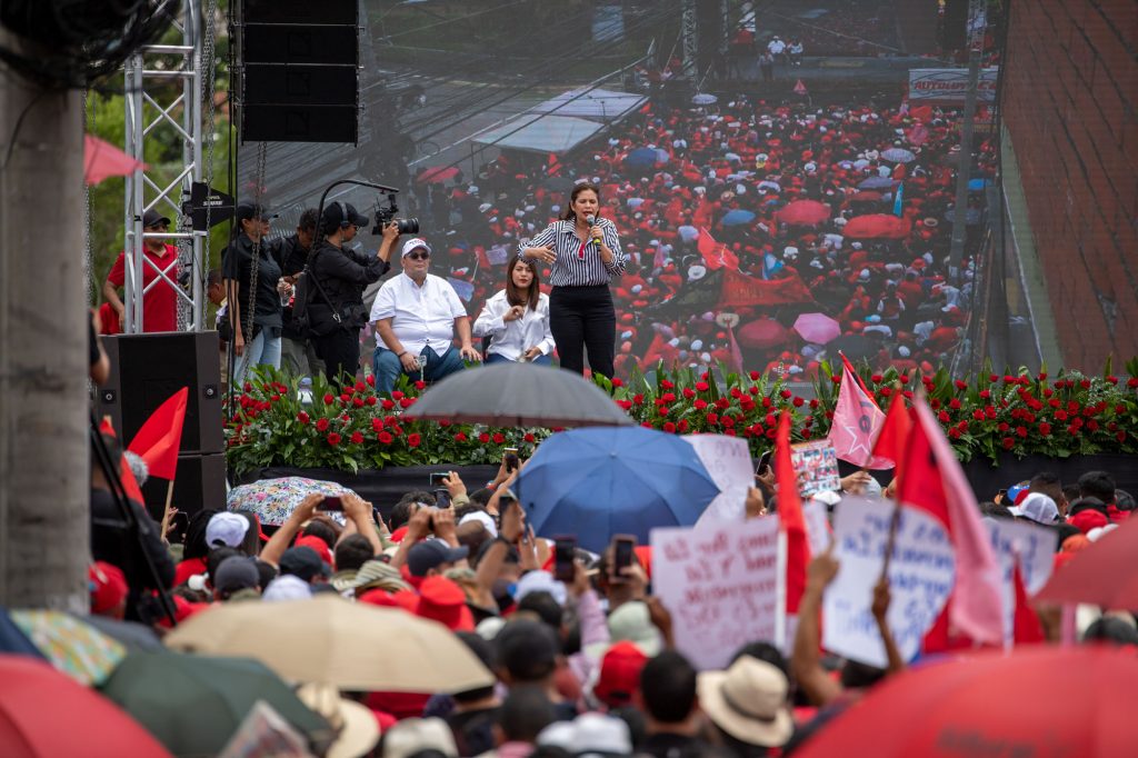 2025-06-28-TGU-Movilización-CP-CNE-Prado1 - Contra Corriente