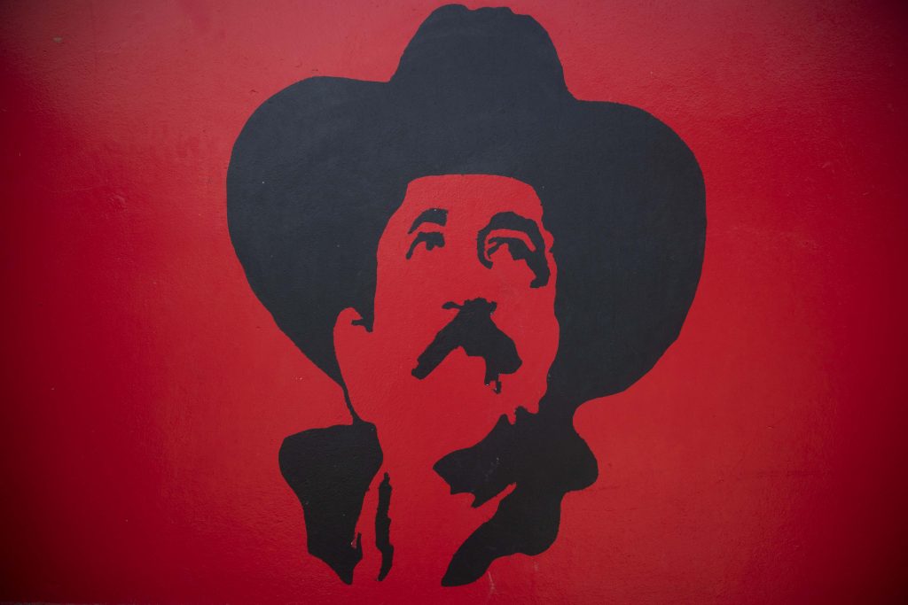 2025-11-17-FM-Talanga-Opinión-Rixi-Mercado-Plaza21 - Contra Corriente