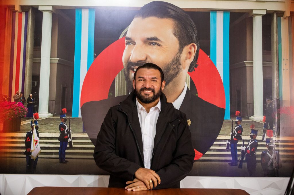 2025-11-13TGU-Rasel-Tome-Entrevista1 - Contra Corriente