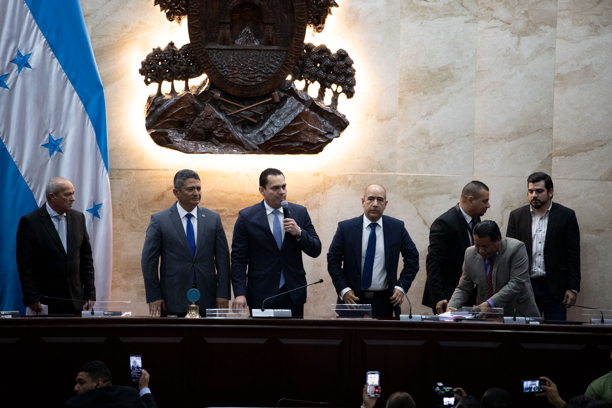 Junta directiva provisional del Congreso Nacional se eligió con mayoría nacionalista desconociendo negociaciones con el Partido Liberal - Contra Corriente